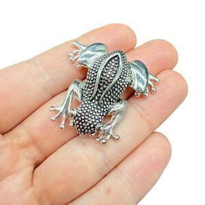 Vintage Silver toned Tree Frog Figural Brooch